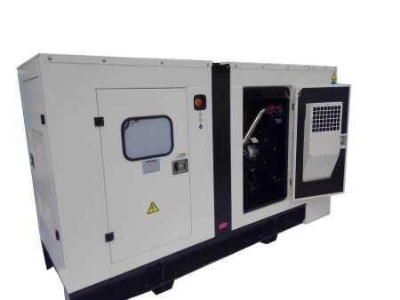 Дизельный генератор  LG150C (110 кВт) в кожухе с АВР